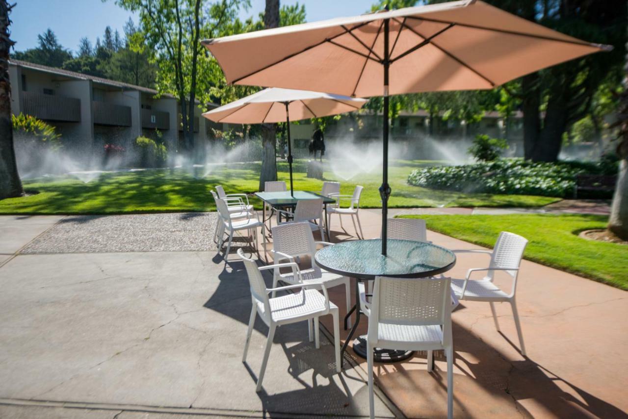 Los Gatos Lodge Exterior photo